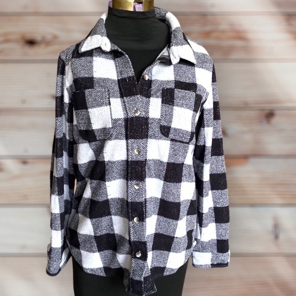 Time and Tru Buffalo Check Fleece Button Down Shirt Black and White Small - Picture 1 of 8